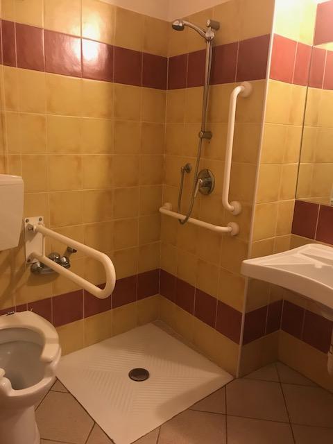 Albergo E Ostello Della Gioventu Biella Centro Storico Екстер'єр фото