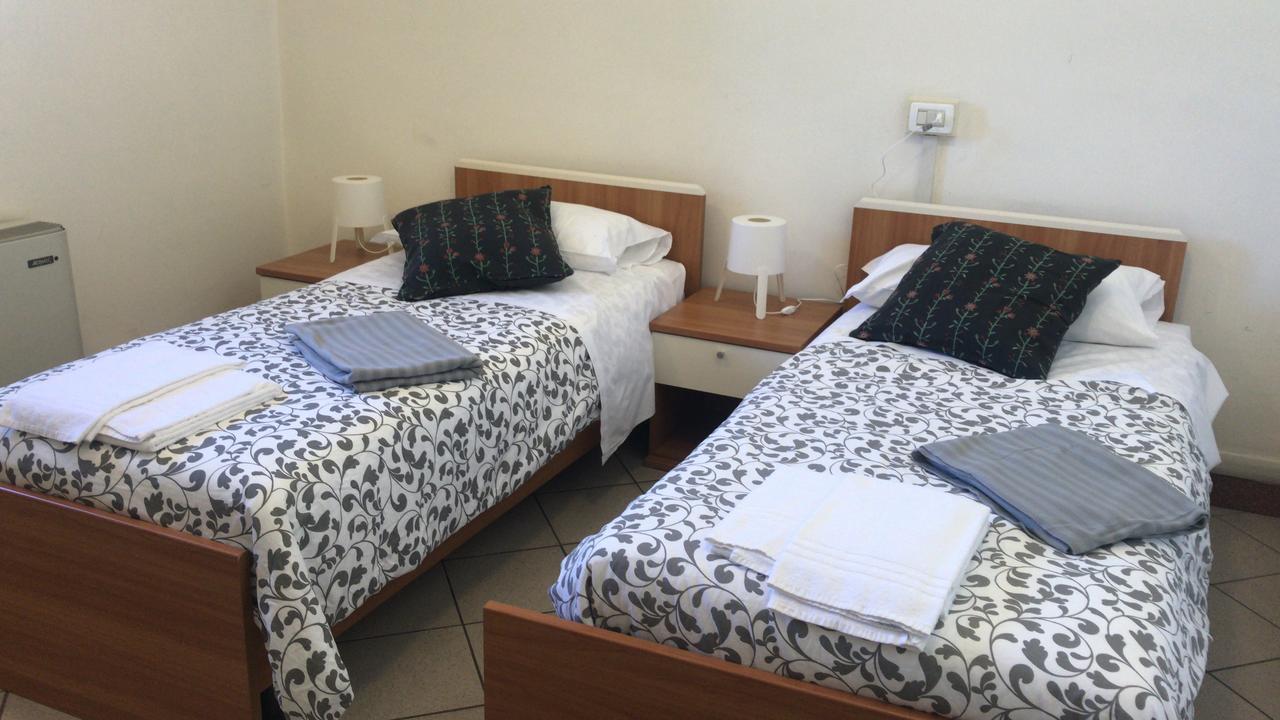 Albergo E Ostello Della Gioventu Biella Centro Storico Екстер'єр фото