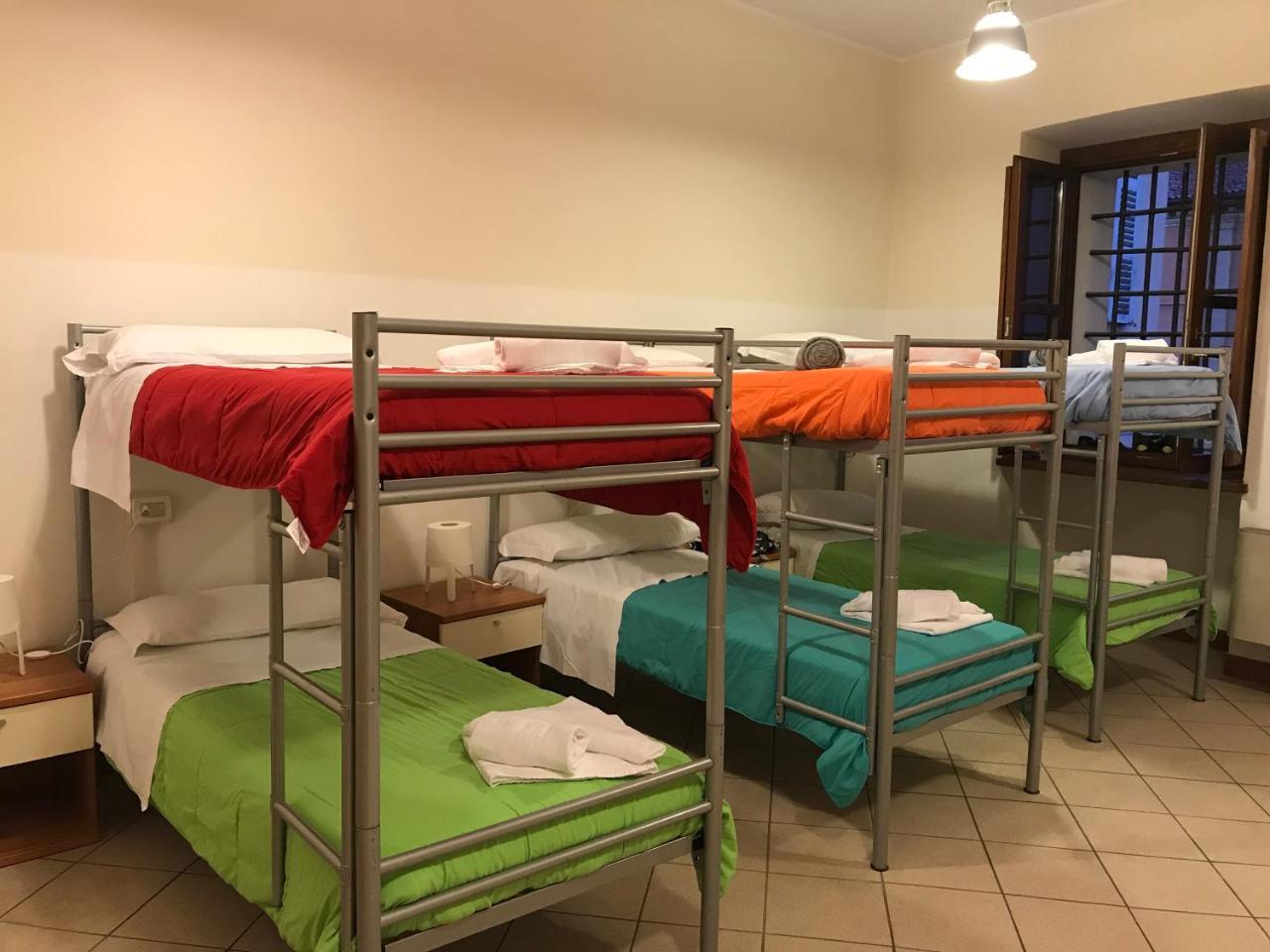 Albergo E Ostello Della Gioventu Biella Centro Storico Екстер'єр фото