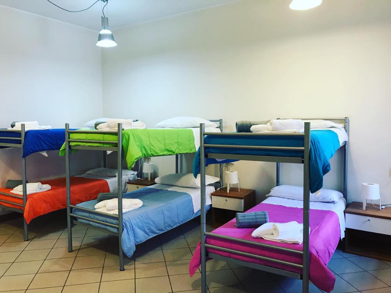 Albergo E Ostello Della Gioventu Biella Centro Storico Екстер'єр фото